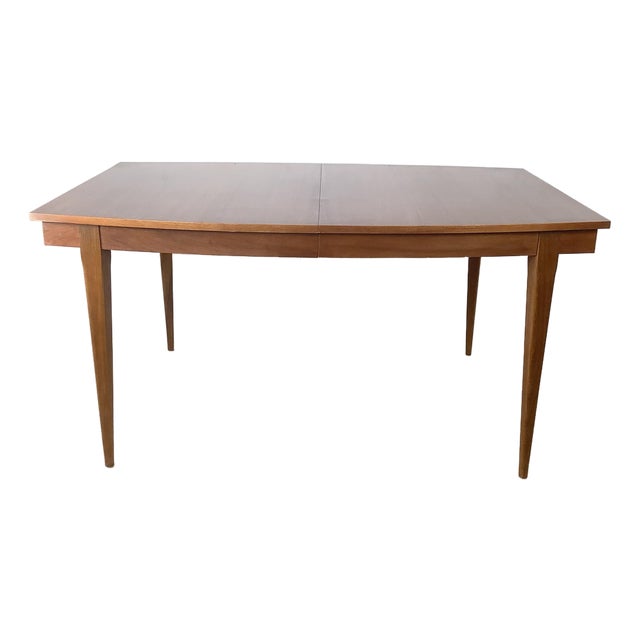 Vintage Mid-Century Modern Walnut Dining Table Attr. Young Manufacturing For Sale