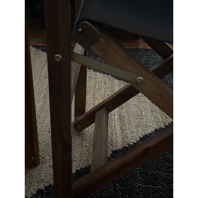 Mid-Century Modern 1980s Walnut Director’s Chairs With Curved Arms, Pair For Sale - Image 3 of 4