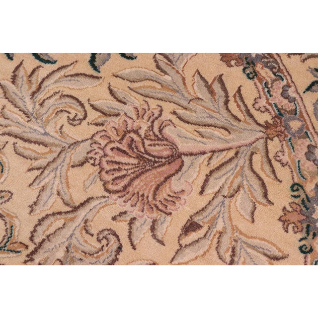 Shabby Chic 1990's Medallion Tulip Pak-Persian Gold/Pink Wool Round Rug- 8'2'' X 8'3'' For Sale In New York - Image 6 of 9