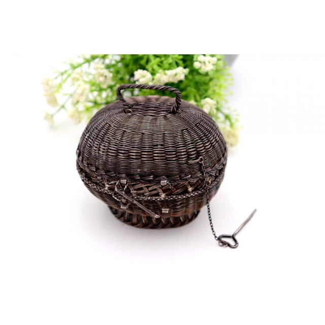 Basket-Shaped Silver Wire Box with Handle and Sliding Closure System, in Good conditions.