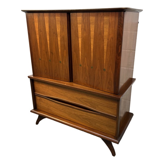 Mid-Century Modern Walnut Highboy Dresser For Sale