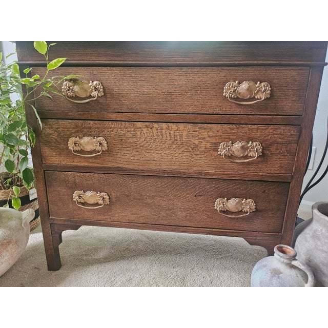 American 1910s American Golden Oak Three-Drawer Chest/Dresser For Sale - Image 3 of 11