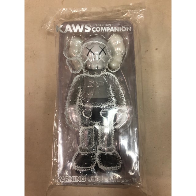Kaws, Companion, Grey, 2017, Painted Cast Vinyl For Sale - Image 9 of 11
