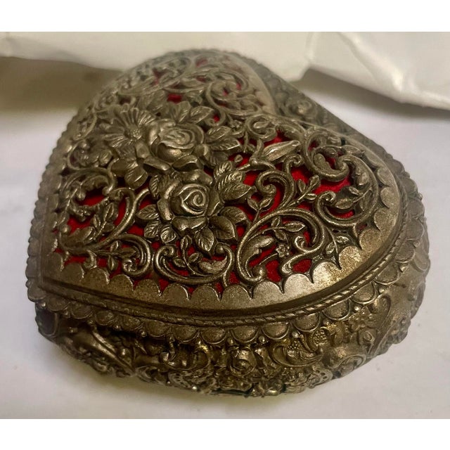 Mid 20th Century Mid 20th Century Metal Rose Flower Vine Filigree Heart Shaped Small Jewelry Box Red Velvet Lining For Sale - Image 5 of 10