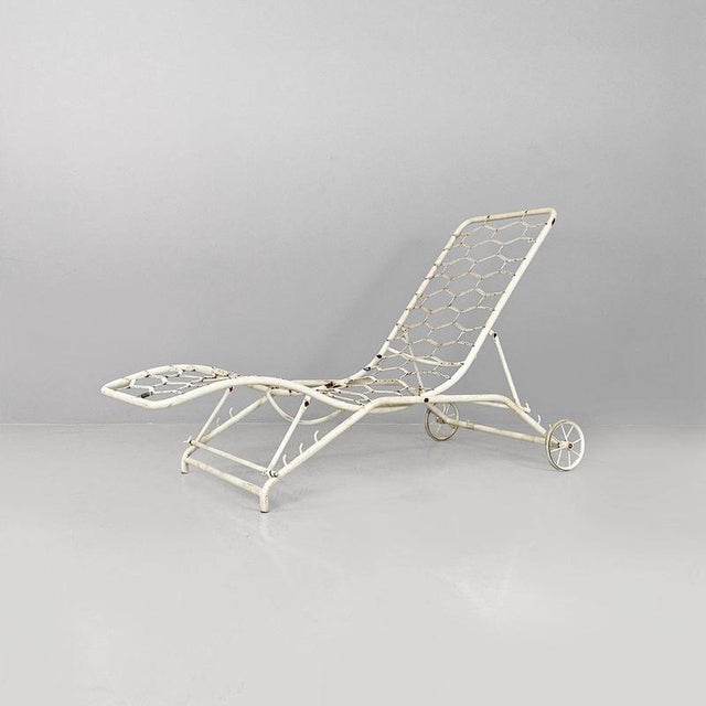 Mid-Century Italian Modern White Iron Garden Deck-Chair or Chaise Longue, 1960s For Sale - Image 3 of 18