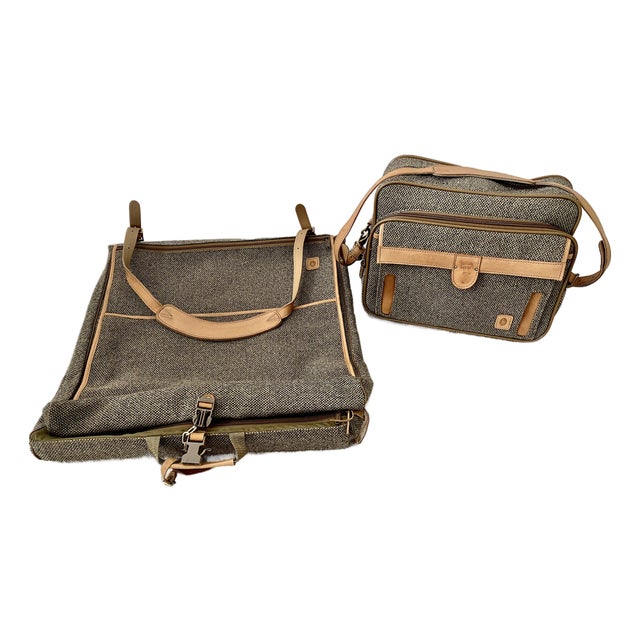 Vintage Hartmann Tweed & Leather 2-Piece Luggage Set - Garment & Companion Bag Excellent Condition For Sale