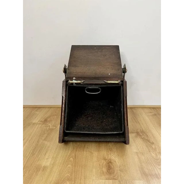 Late 19th Century Antique Victorian Walnut and Brass Coal Box, 1880s For Sale - Image 5 of 9