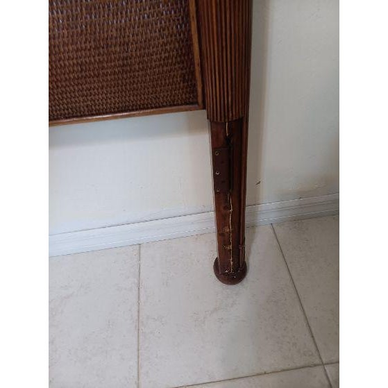 1970s Vintage Wicker Bamboo Queen Headboard Tommy Bahama Style Dark Tone For Sale - Image 5 of 7