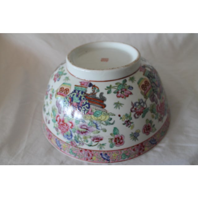 Vintage Chinese Famille Rose Porcelain Bowl – White & Pink Base with Floral Accents and Bottom Marking Bring a touch of...