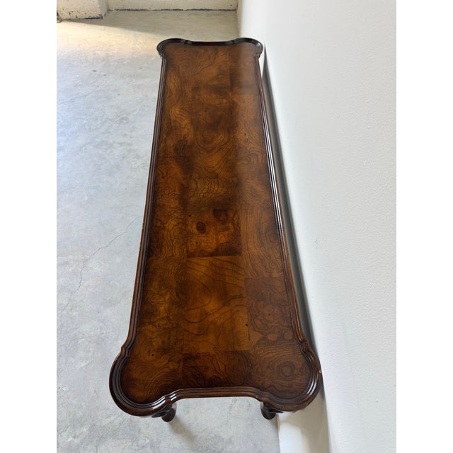 Wood 1970s Hekman George III–Style Burl Elm & Mahogany Console Table For Sale - Image 7 of 12