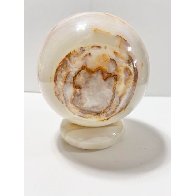 Large Vintage Banded Onyx Sphere on Stone Base For Sale In Louisville - Image 6 of 12