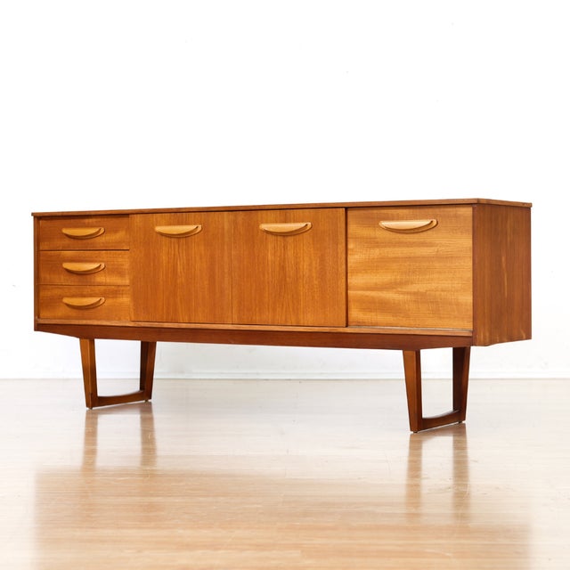 1960s Mid Century Teak Credenza by Stonehill Furniture For Sale - Image 5 of 9