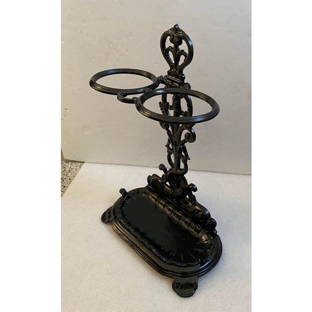 Antique 19c English Style Umbrella Stand in Cast Iron Umbrella