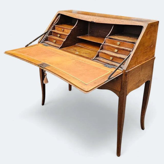 French Antique 18th Century Louis XV Yellow Birch Desk "Bureau De Pente" For Sale - Image 3 of 18