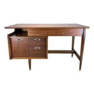 Mid Century Modern Mainline by Hooker Floating Desk in Walnut Restored For Sale