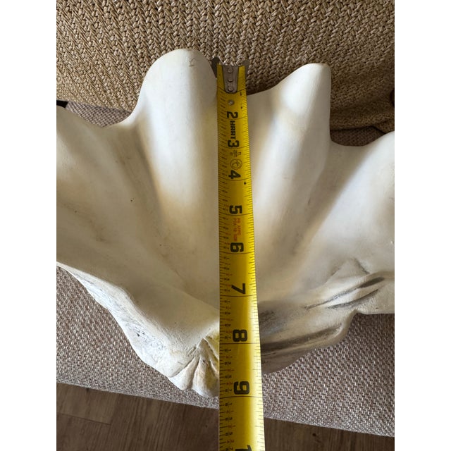1990s Large Vintage Sculptural Ceramic Clam Shell Bowl – Ivory Coastal Centerpiece For Sale - Image 5 of 12