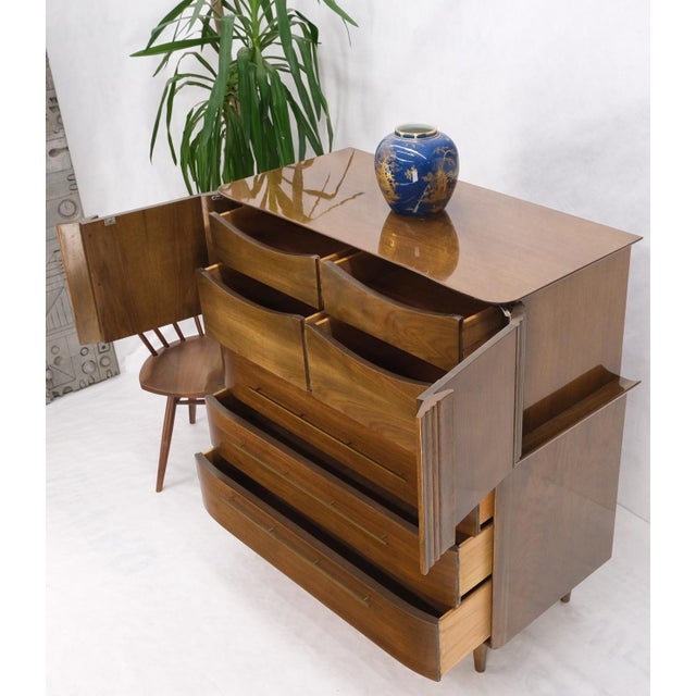 Light walnut bow front drawers long brass pull hardware gentleman's chest dresser commode mint.