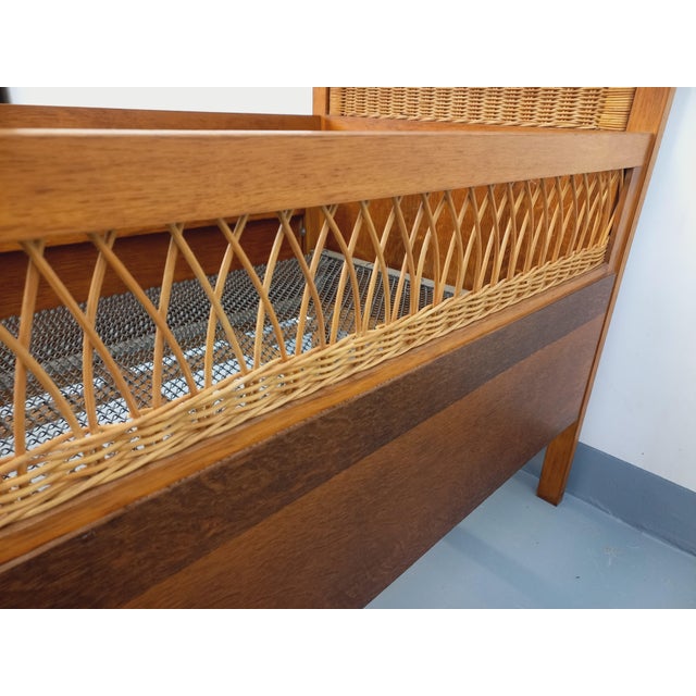Vintage Baby Cot in Oak and Rattan, 1960s-1970s For Sale - Image 9 of 17
