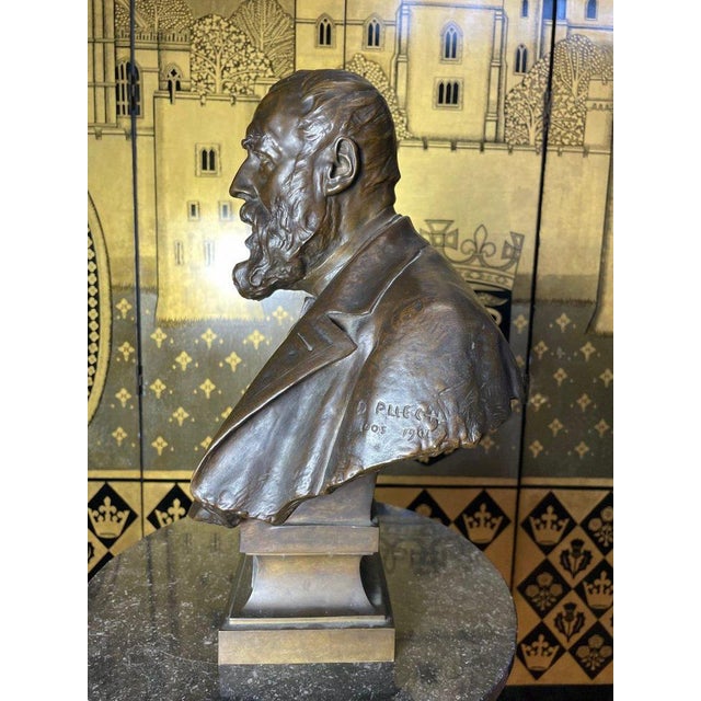 Period: 20th century style: other style condition: excellent condition material: bronze width: 33height: 44 depth: 23...