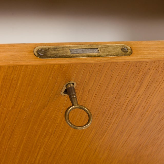 Mid-Century Scandinavian Oak Wall Unit in the style of Cadovius, Denmark, 1970s For Sale - Image 16 of 17