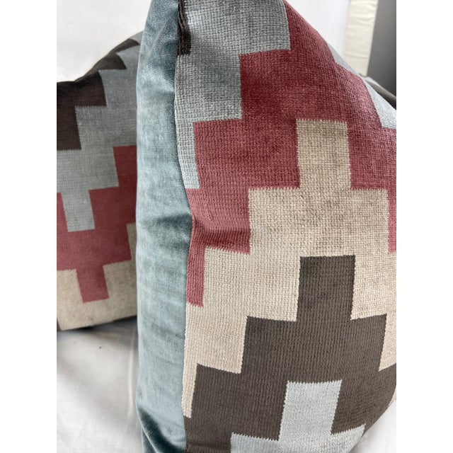 Transitional Kravet "Qatari Velvet" in Rosewood 22" Pillows-A Pair For Sale - Image 3 of 5