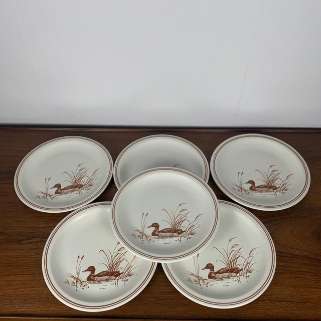 Vintage Churchill England Plate Set – Duck Pattern & Red/Brown Trim, 1980/90 Churchill England dinner service, with a...