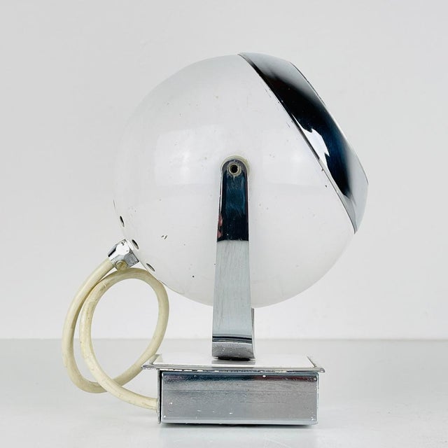 Mid-Century White Wall Lamp Eyeball, Italy, 1960s For Sale - Image 11 of 14