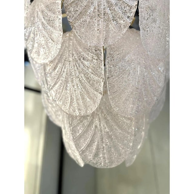 Italian White Graniglia Petals Murano Glass Chandelier by Simoeng for Simoeng For Sale - Image 4 of 6