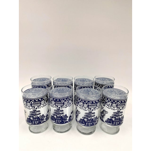 Blue 1970s Chinoiserie Blue Willow 8 Highballs and 8 Lowballs, Tumblers and Rocks, Iced Tea and Juice Gla For Sale - Image 8 of 12