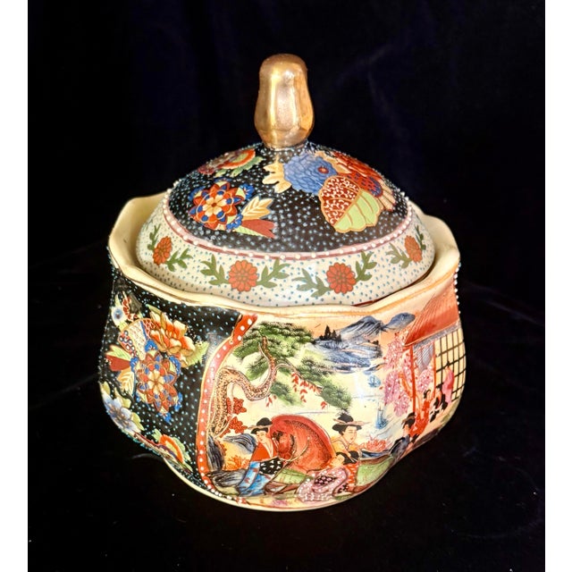Mid 20th Century Satsuma Moriage Lidded Jar For Sale - Image 6 of 12