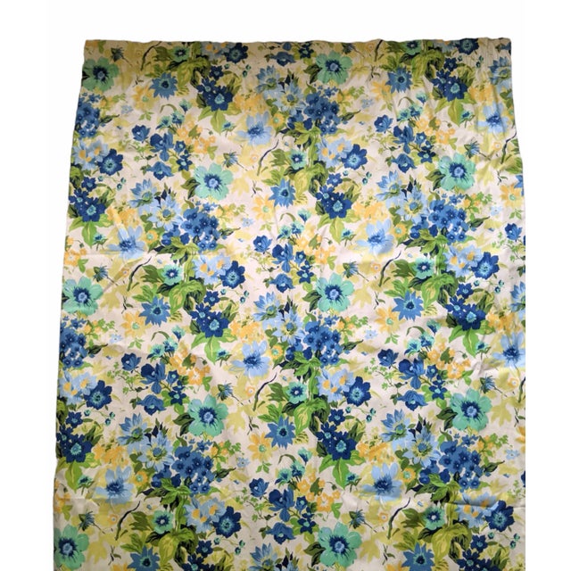 Late 20th Century Custom Designer Retro Style Floral Chintz Fabric 4+ Yards For Sale - Image 5 of 11
