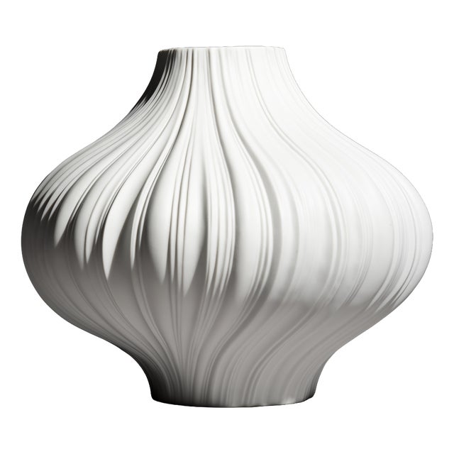 Pleated Matte White Porcelain Vase by Martin Freyer for Rosenthal, 1994 For Sale