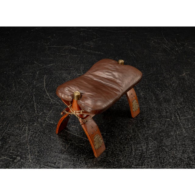 1980s Moroccan Camel Saddle Stool in Stained Wood with Brass and Leather, 1980s For Sale - Image 5 of 18