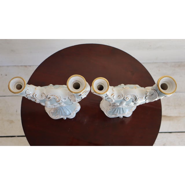 1950s Baroque Candleholders in Capodimonte Ceramic, 1950s, Set of 2 For Sale - Image 5 of 13