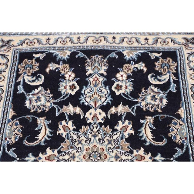 Textile Nain Rug in Hand-Knotted Wool For Sale - Image 7 of 11