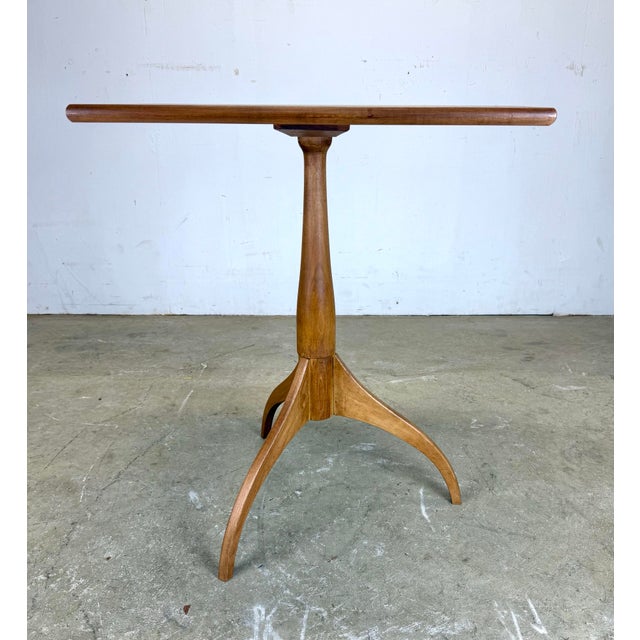 American Vintage Shaker Workshops Maple Three-Leg Side Table For Sale - Image 3 of 12