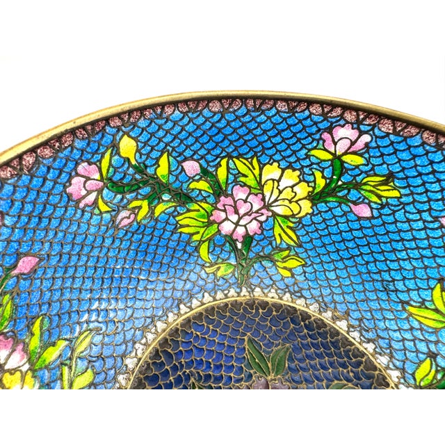 Vintage Chinese Cloisonné Bowl With Floral Motif and Imperial Blue Ground For Sale In Little Rock - Image 6 of 13