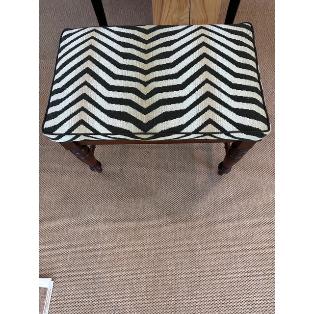 Early 19th Century English Walnut Bench With Zebra Epingle Cushion For Sale - Image 9 of 9