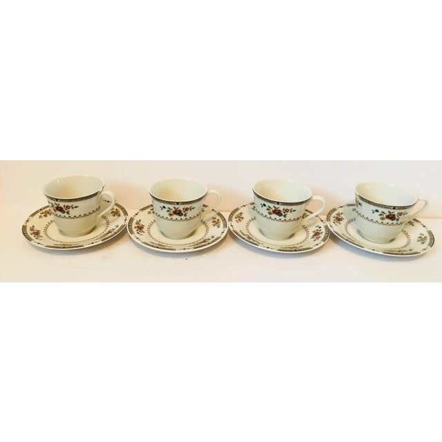English Royal Doulton Kingswood Floral Cups and Saucers - Set of 8. England. For Sale - Image 3 of 8
