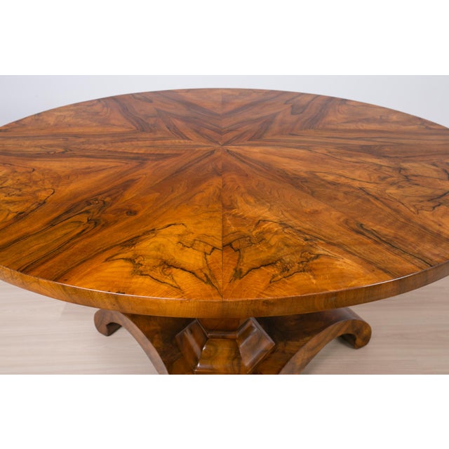 Mid 19th Century Biedermeier Round Walnut Table, Germany, 1840 For Sale - Image 5 of 12