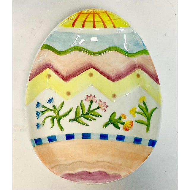 American 1980s Vintage Fitz & Floyd Hand Painted Easter Egg Dish. For Sale - Image 3 of 8