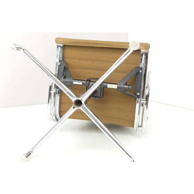 Alu Group Conference Chair by Ray and Charles Eames for Herman Miller, USA, 1958 For Sale - Image 15 of 18