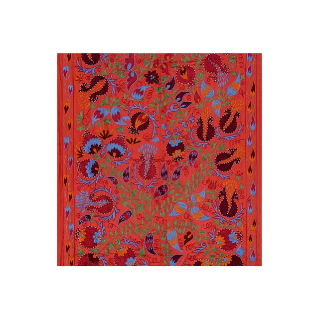 Red Uzbek Suzani Embroidered Wall Hanging – Tribal Textile For Sale - Image 4 of 11