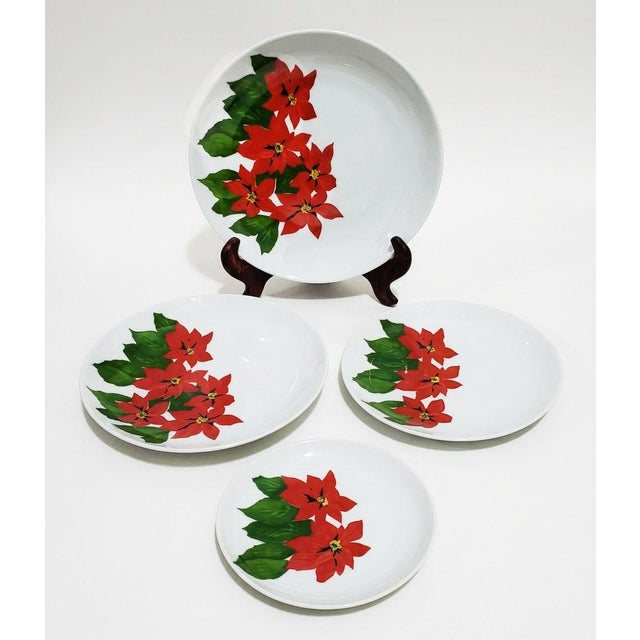 Mid-Century Modern Late 20th Century Mid-Century Modern Brazilian Pottery Poinsettia Dinnerware Stacks by Silvin Nassalla for Table Wear Design - 60 Piece Service for 12 For Sale - Image 3 of 5