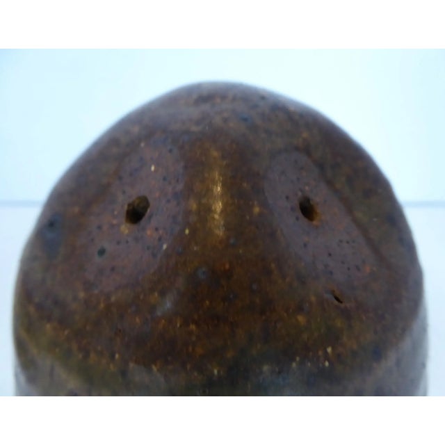 Ceramic 1950s Barbara Garrett Organic Mid Century Modern Pair of Stylized Stoneware Pottery Owls For Sale - Image 7 of 12