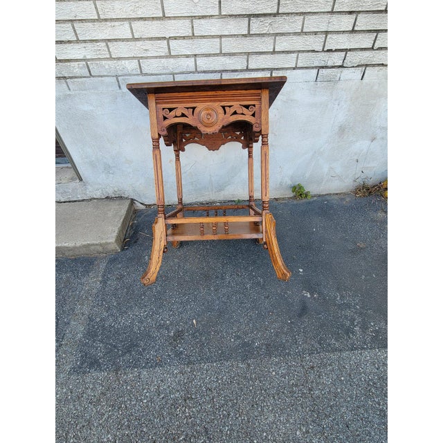 19th Century Victorian Tiger Oak Side Table - American Carved Lamp Table For Sale - Image 4 of 11
