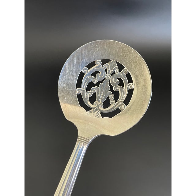 Community Plate Coronation 1936 Silverplate Bon Bon Spoon Server For Sale In Las Vegas - Image 6 of 7