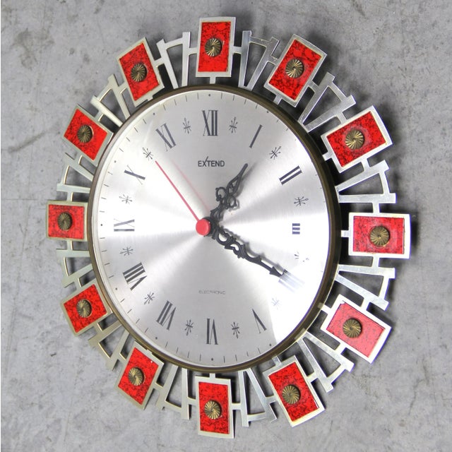 Vintage Spanish Clock, 1960s, in Very Good conditions. Designed 1960 to 1969