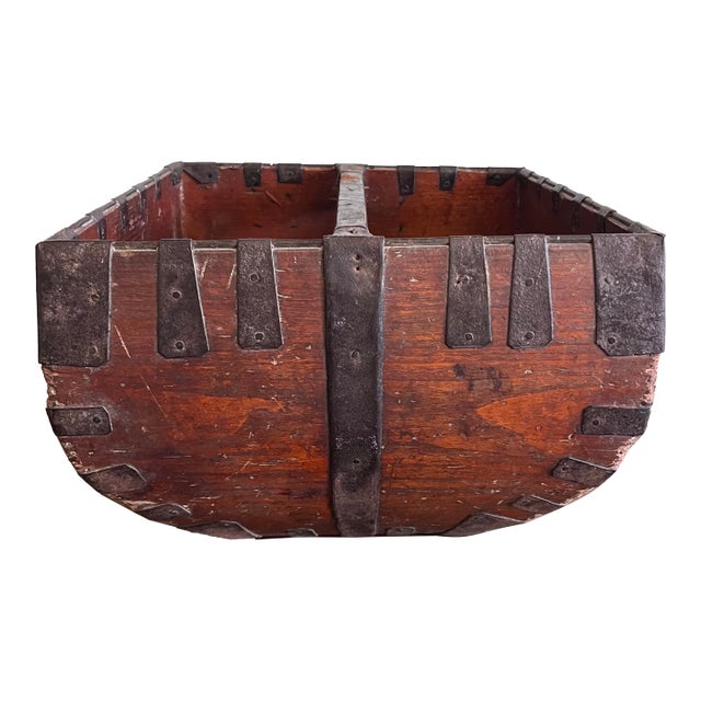 Antique 19th Century Chinese Rice Harvest Wooden Bucket For Sale