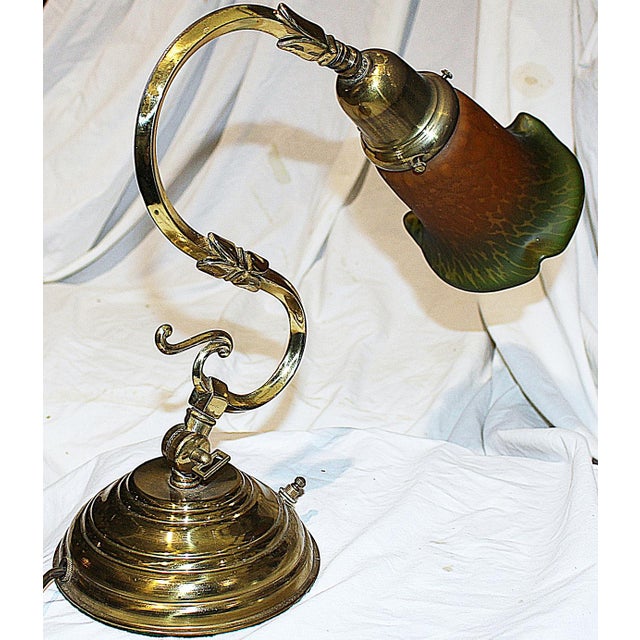 Victorian 1910s Victorian Brass Desk Lamp For Sale - Image 3 of 4